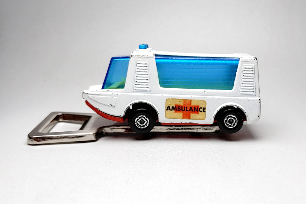 AMBULANCE Flaschenöffner
