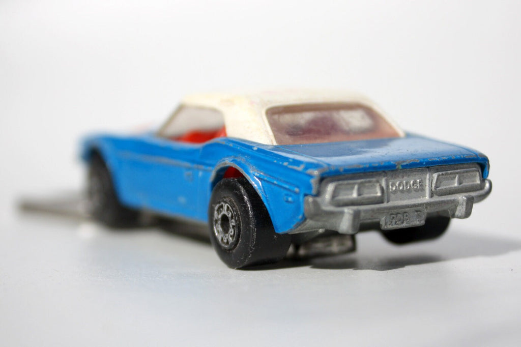 DODGE CHALLENGER Flaschenöffner